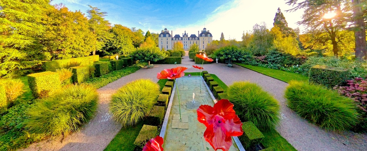 Discover the gardens of Cheverny